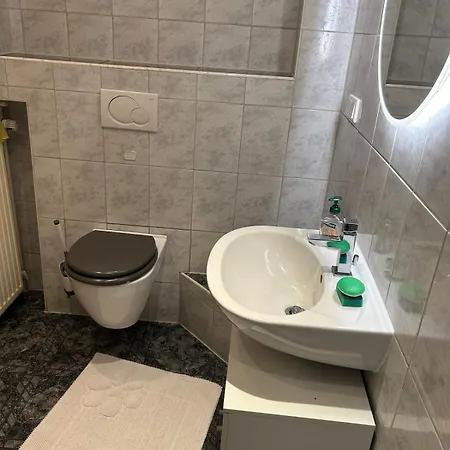 3 Whg In In Zentrum Naehe Mit Balkon * Hannover